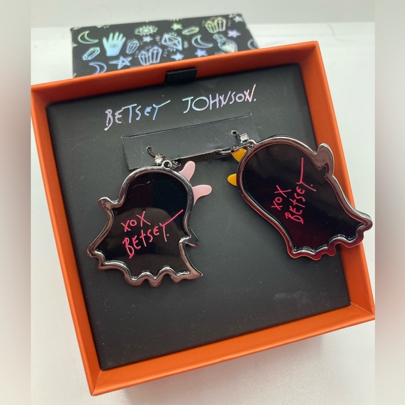 BETSEY JOHNSON Mismatch Punk n Spice Ghosts Earrings Halloween Box NWT - Picture 2 of 4
